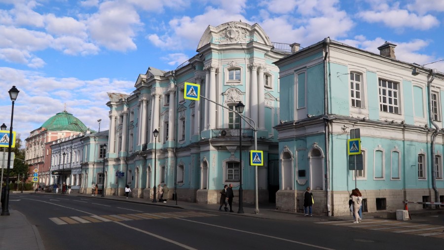 700 улиц Москвы благоустроят в 2025 году
