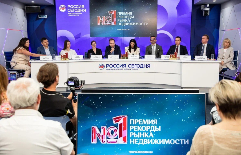 Лучшие проекты и компании — лауреаты премии «Рекорды Рынка Недвижимости 2025» формируют будущее рынка и устанавливают новые стандарты жизни!