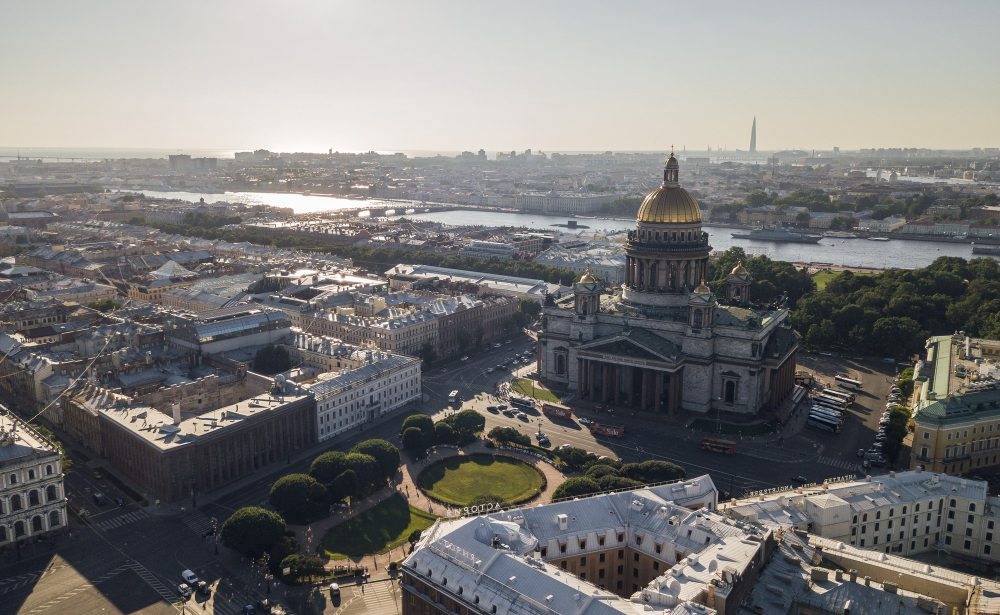 Сиюминутная мода или тренд: почему москвичи покупают квартиры в Северной столице
