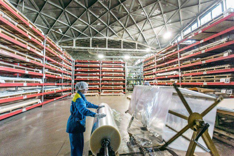 На обновление первого в России производства HPL направлено 1,5 млрд руб