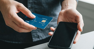 Банк России смягчает валютные ограничения: что изменится с 8 декабря