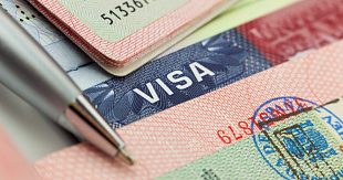 Изменение порядка получения виз в США: россияне подают документы за границей