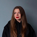 Алена Захарова