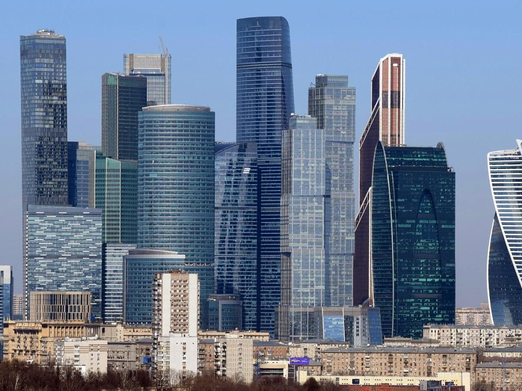 По прогнозам стоимость элитной недвижимости не изменится в результате падения курса доллара (фото: moneytimes.ru) По прогнозам стоимость элитной недвижимости не изменится в результате падения курса доллара (фото: moneytimes.ru)