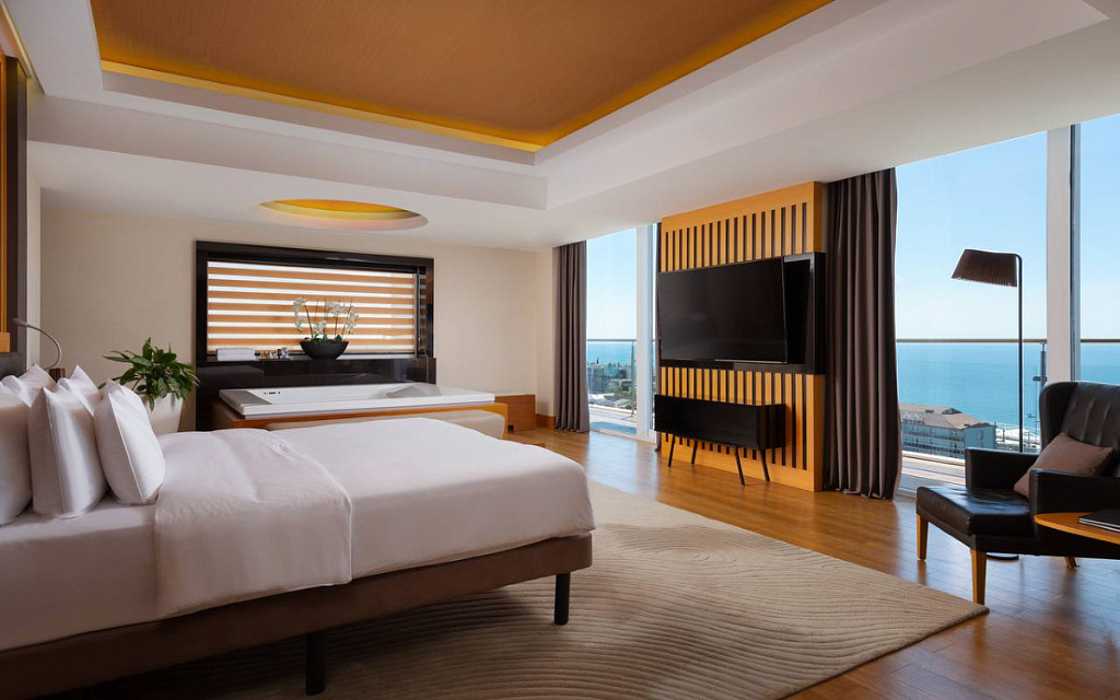 Номер в отеле Radisson Collection Paradise Resort & SPA (фото: t.me/radissoncollectionsochi)