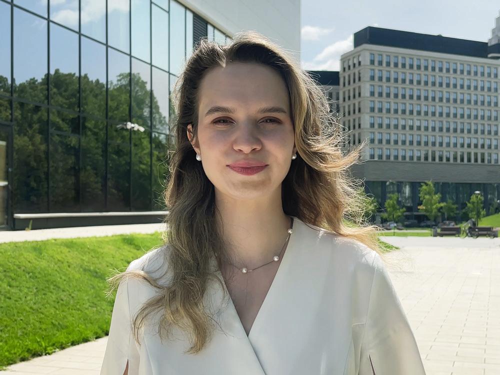 Цыпляева Анна, руководитель отдела по работе с архитектурными организациями ГК «Аданат», выпускница Московского архитектурного института. Цыпляева Анна, руководитель отдела по работе с архитектурными организациями ГК «Аданат», выпускница Московского архитектурного института.